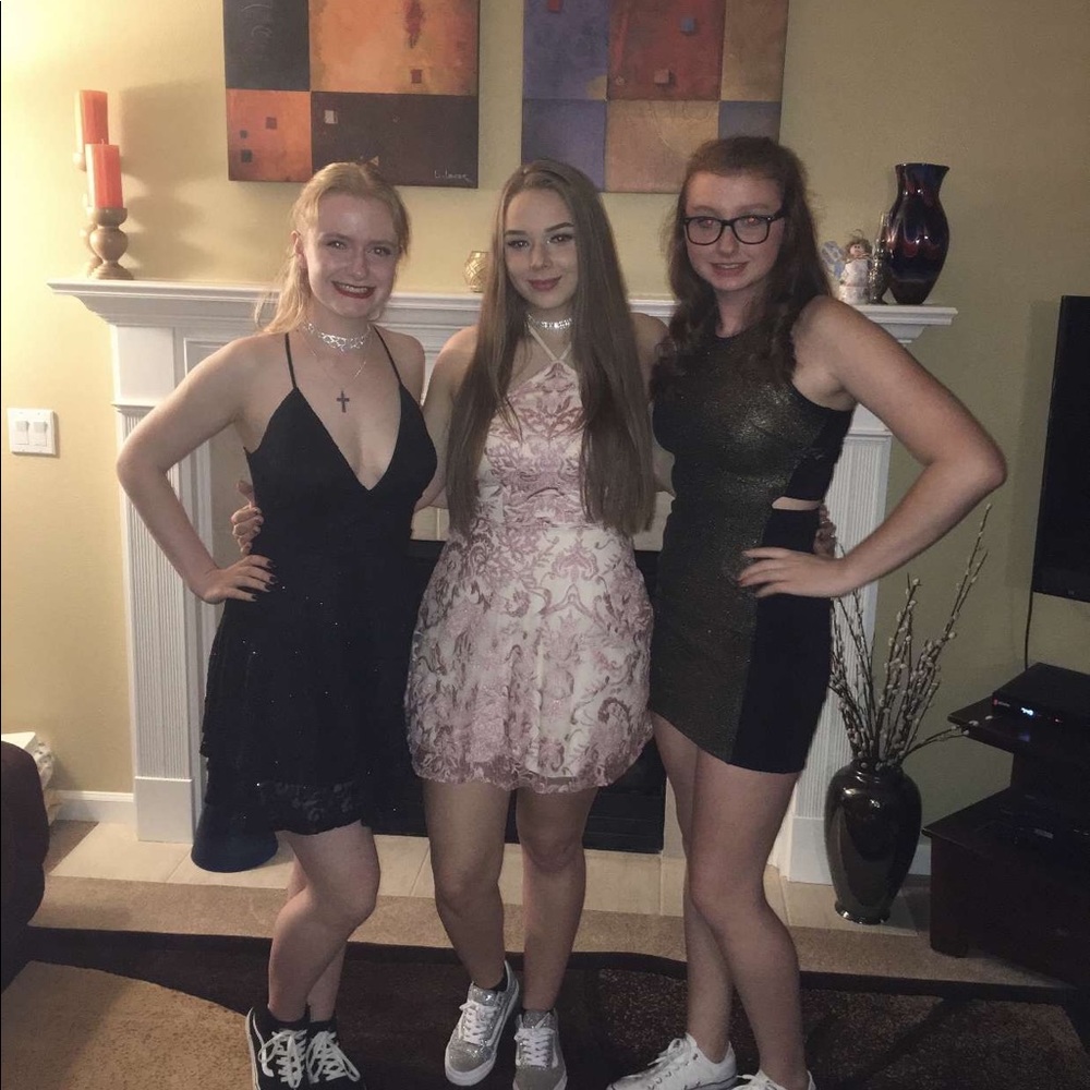Dress - Picture 2 of 2